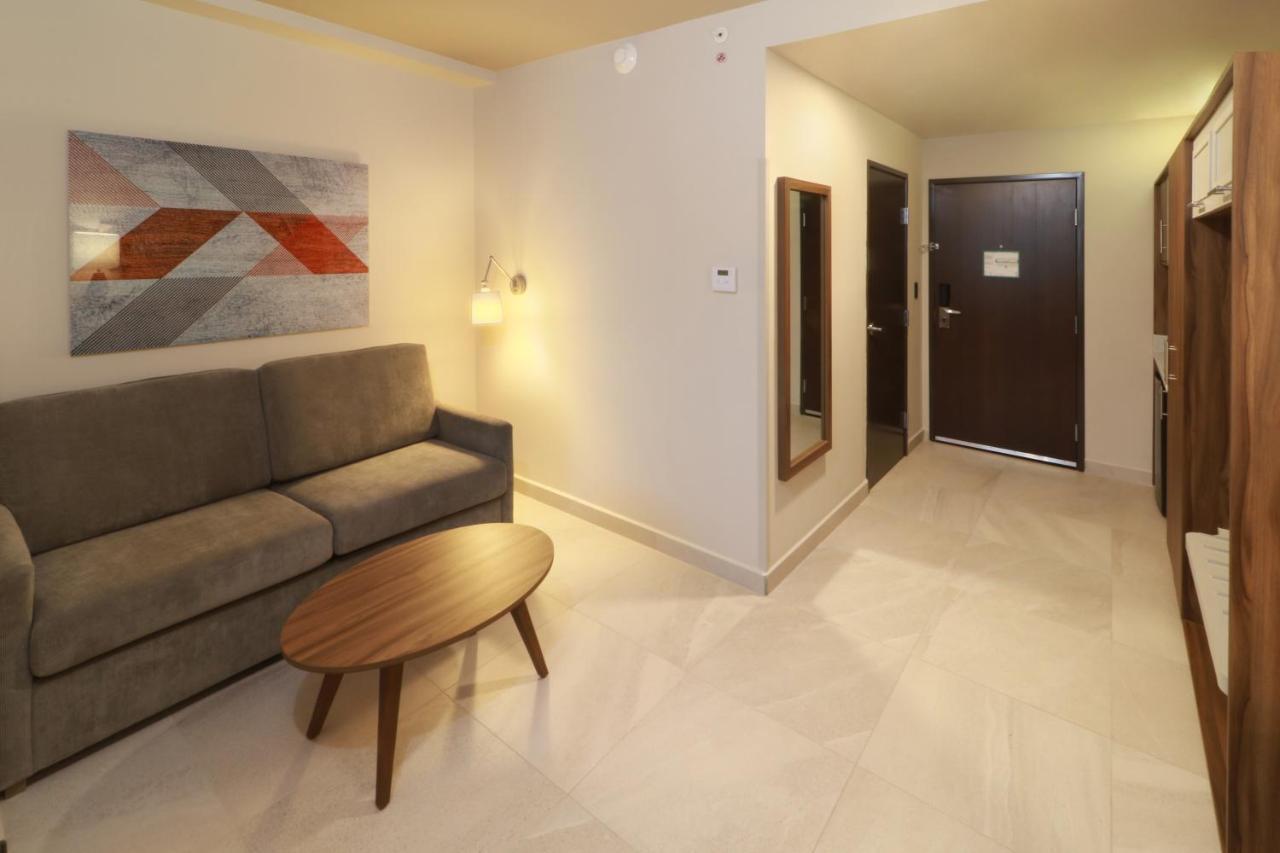 Holiday Inn & Suites - Monterrey Apodaca Zona Airport By Ihg Eksteriør bilde