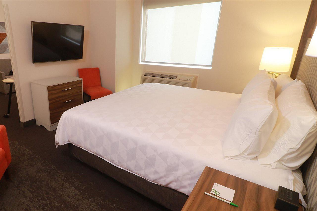 Holiday Inn & Suites - Monterrey Apodaca Zona Airport By Ihg Eksteriør bilde